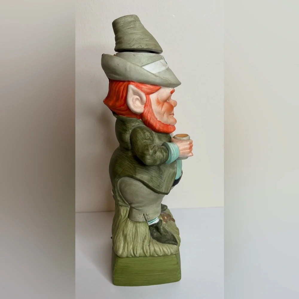 VINTAGE LEPRECHAUN (MR. LUCKY) DECANTER MUSIC BOX HOFFMAN DISTILLING CO.☘️